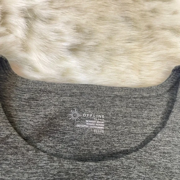 NWT Aerie Gray Crop Tank Top with Cut Out Design - Picture 3 of 4